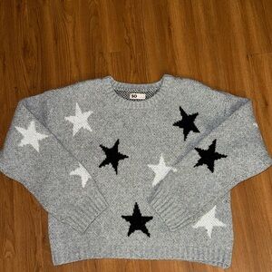SO Women's Gray Sweater with Star Pattern